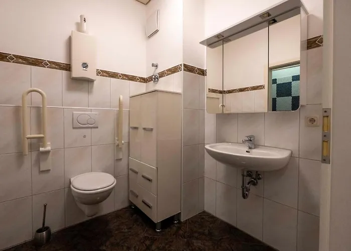 Appartement Exklusive Stadtwohnung Im Eg Bad Lippspringe